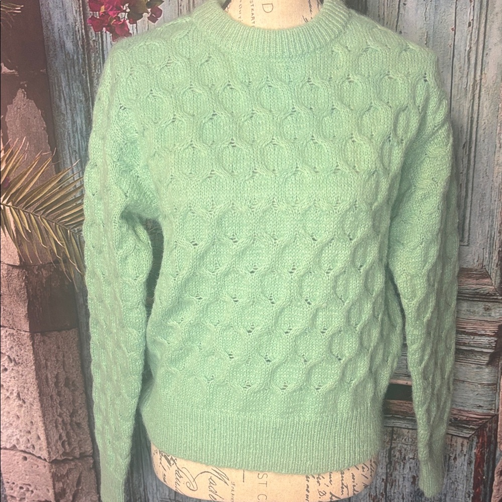 FB Sister light green textured sweater NWT, size large 
100% Acrylic